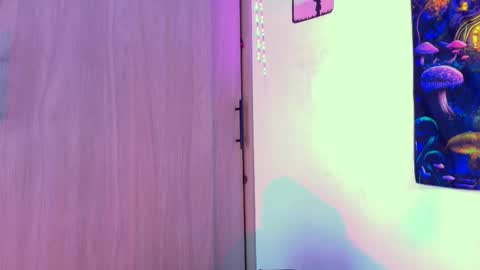 Snapshot of scarletblaze_ chatting on 11-02-25, 01:35 Scarlet online show from 11-02-25, 01:35