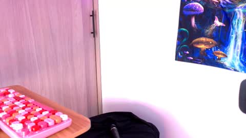 Snapshot of scarletblaze_ chatting on 11-06-25, 03:46 Scarlet online show from 11-06-25, 03:46