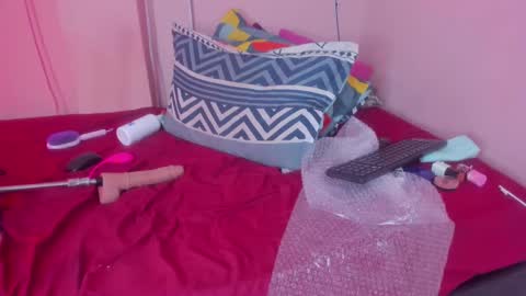 SCARLETH online show from 01-18-25, 01:52