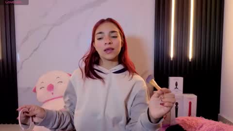 Snapshot of scarleth_red_ chatting on 11-02-25, 12:07 I am Scarleth Check mi profile online show from 11-02-25, 12:07