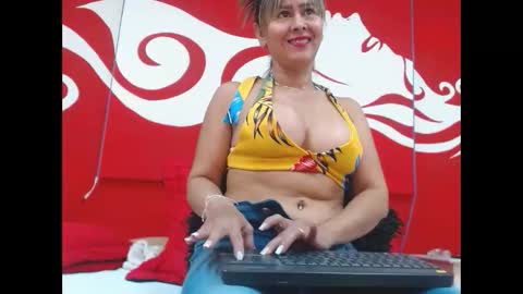 Snapshot of scarlethchannel chatting on 11-04-25, 03:55 Scarleth online show from 11-04-25, 03:55