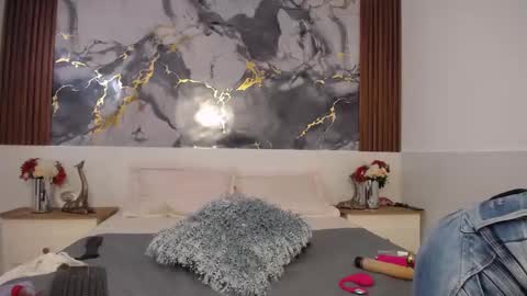 Snapshot of scarlethchannel chatting on 11-21-25, 02:16 Scarleth online show from 11-21-25, 02:16