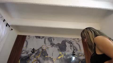 Snapshot of scarlethchannel chatting on 12-04-25, 03:21 Scarleth online show from 12-04-25, 03:21