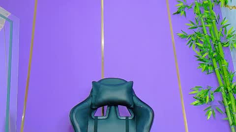 Denis online show from 10-17-25, 03:36