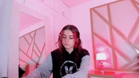 Scarlet online show from 12-06-24, 11:54