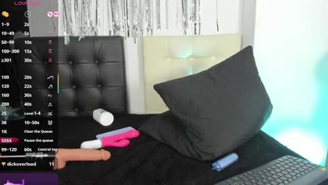 Snapshot of scarlett21__ chatting on 11-09-25, 05:39 Scarlett online show from 11-09-25, 05:39