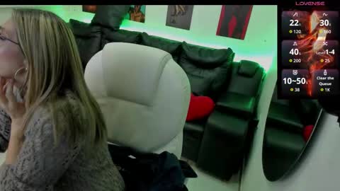 Scarlett online show from 01-10-26, 11:45