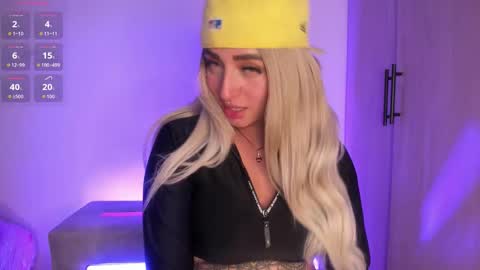 Snapshot of scarlett_collins_ chatting on 11-05-25, 05:51 SCARLETT COLLINS online show from 11-05-25, 05:51