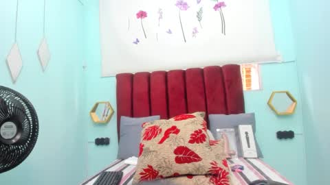 scarlett_fox20 online show from 11-08-25, 12:16