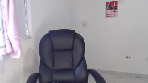Snapshot of scarlett_liz chatting on 03-07-25, 12:34 Scarlett online show from 03-07-25, 12:34