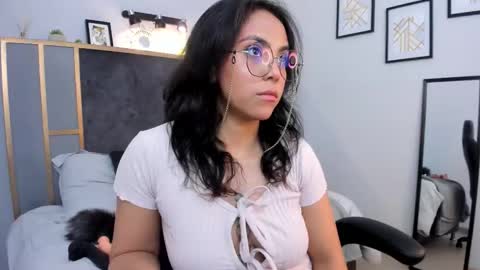 Scarllett online show from 11-30-25, 09:41