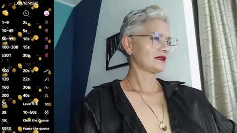 Snapshot of scarlett_paris chatting on 03-01-25, 11:26 Scarlett online show from 03-01-25, 11:26