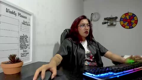 Snapshot of scarlett_sen chatting on 12-16-24, 05:43 Mistress Scarlett online show from 12-16-24, 05:43