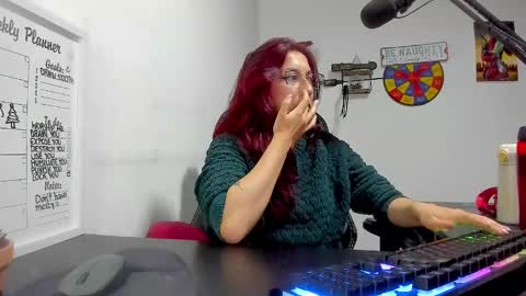 Snapshot of scarlett_sen chatting on 12-19-24, 04:13 Mistress Scarlett online show from 12-19-24, 04:13