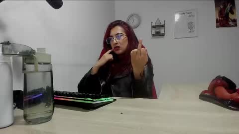 Snapshot of scarlett_sen chatting on 02-17-25, 03:42 Mistress Scarlett online show from 02-17-25, 03:42