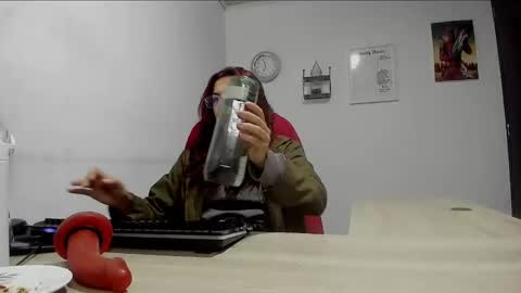 Snapshot of scarlett_sen chatting on 02-18-25, 03:43 Mistress Scarlett online show from 02-18-25, 03:43