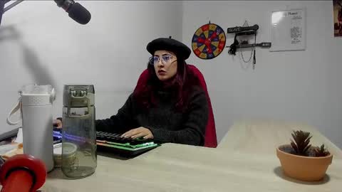 Snapshot of scarlett_sen chatting on 03-12-25, 04:24 Mistress Scarlett online show from 03-12-25, 04:24