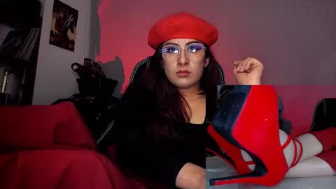 Snapshot of scarlett_sen chatting on 09-20-25, 03:13 Mistress Scarlett online show from 09-20-25, 03:13