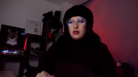 Snapshot of scarlett_sen chatting on 10-14-25, 12:50 Mistress Scarlett online show from 10-14-25, 12:50