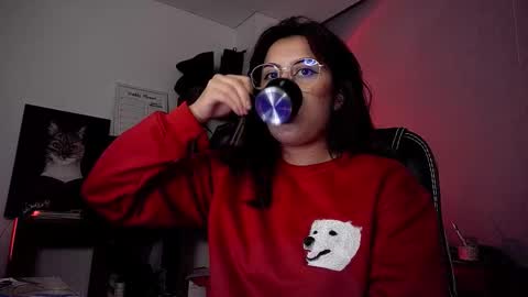 Snapshot of scarlett_sen chatting on 10-17-25, 02:30 Mistress Scarlett online show from 10-17-25, 02:30