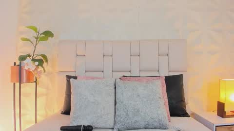     online show from 12-05-25, 12:58