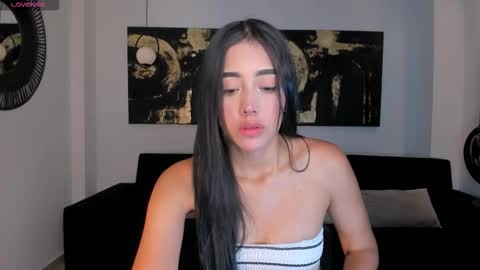 Snapshot of scarlettblaze1 chatting on 12-05-25, 12:03 Sacrlett Blaze online show from 12-05-25, 12:03