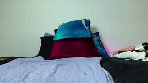 Snapshot of scarlettbooty chatting on 11-18-25, 09:03 scarlettbooty online show from 11-18-25, 09:03