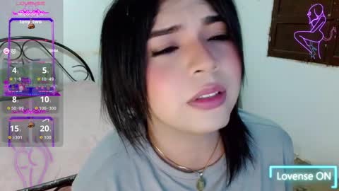 Snapshot of scarlette_mason_1 chatting on 10-30-25, 07:25 KARLA online show from 10-30-25, 07:25