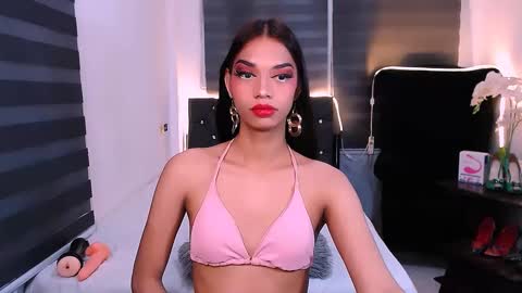 Snapshot of scarlette_sluttish_princess chatting on 01-26-25, 04:51 scarlette online show from 01-26-25, 04:51