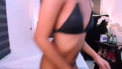 Snapshot of scarlette_sluttish_princess chatting on 02-15-25, 09:27 scarlette online show from 02-15-25, 09:27