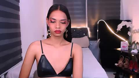 Snapshot of scarlette_sluttish_princess chatting on 02-17-25, 11:02 scarlette online show from 02-17-25, 11:02