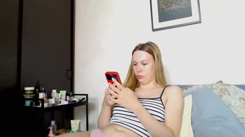 Snapshot of scarlettford chatting on 02-25-26, 07:40 Scarlett online show from 02-25-26, 07:40