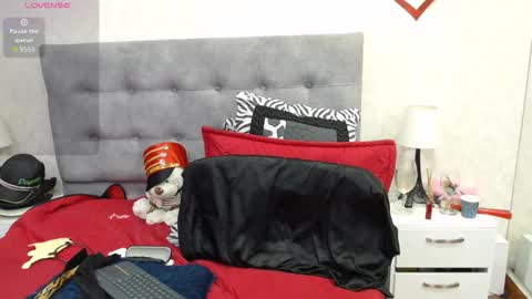 Snapshot of scarlettgreen_ chatting on 01-07-26, 11:34 Scartt online show from 01-07-26, 11:34