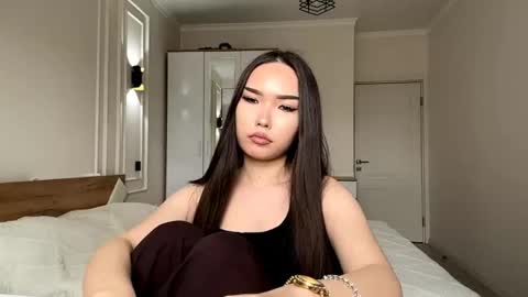 scarlettleszczynski online show from 04-11-26, 07:56