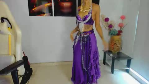 Scarlett online show from 10-31-25, 09:49