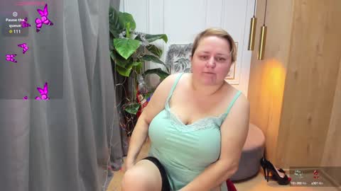 Scarlett online show from 12-26-24, 05:47