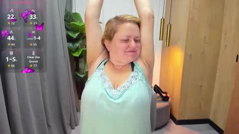 Scarlett online show from 10-10-25, 05:28