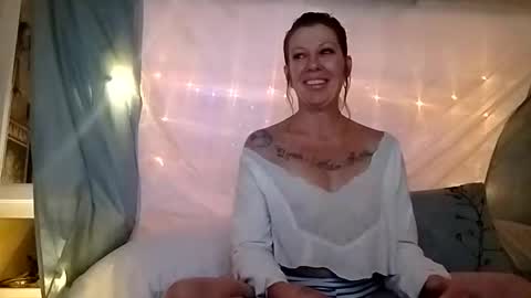 Snapshot of scherstin chatting on 12-02-25, 07:14 Scherstin online show from 12-02-25, 07:14