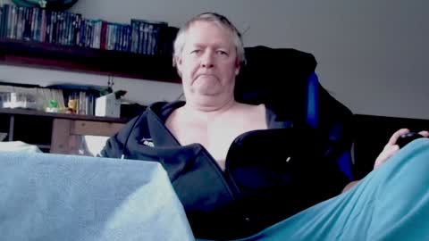 Thomas online show from 12-23-24, 09:38