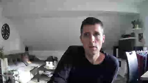 Snapshot of schnuckigeil chatting on 10-30-25, 08:27 Dildomen online show from 10-30-25, 08:27