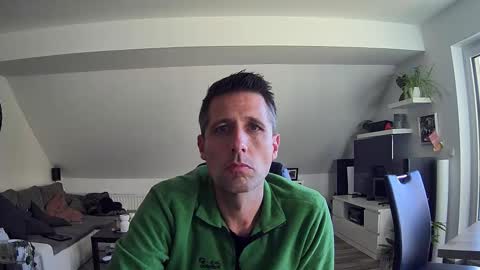 Snapshot of schnuckigeil chatting on 11-06-25, 02:07 Dildomen online show from 11-06-25, 02:07