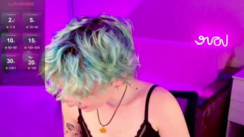 Snapshot of school_love chatting on 12-22-24, 01:22 Rina online show from 12-22-24, 01:22