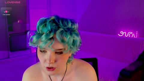 Snapshot of school_love chatting on 02-19-25, 04:11 Rina online show from 02-19-25, 04:11