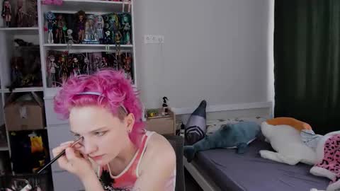 Snapshot of school_love chatting on 03-05-26, 07:37 Rina online show from 03-05-26, 07:37