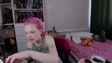 Snapshot of school_love chatting on 03-07-26, 07:16 Rina online show from 03-07-26, 07:16