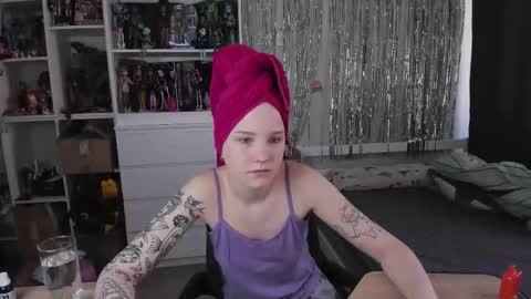 Snapshot of school_love chatting on 03-23-26, 07:12 Rina online show from 03-23-26, 07:12