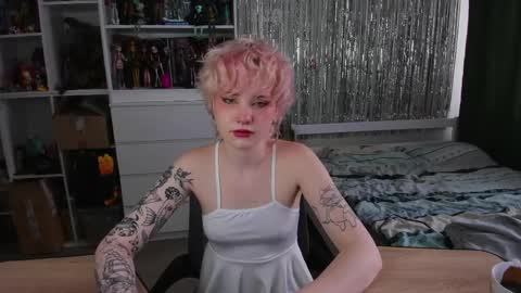 Snapshot of school_love chatting on 03-27-26, 08:26 Rina online show from 03-27-26, 08:26