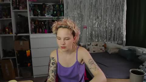 Snapshot of school_love chatting on 04-02-26, 07:06 Rina online show from 04-02-26, 07:06