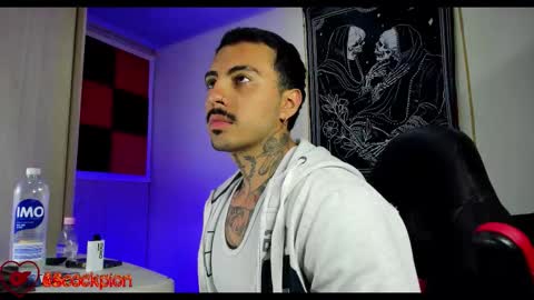 Alejandro help me to reach 200 thumps up online show from 10-21-25, 04:24