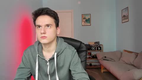 Thomas brunette and Alex blond online show from 02-03-25, 12:25